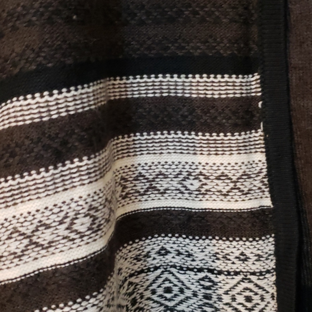 Sweater - Picture 4 of 5